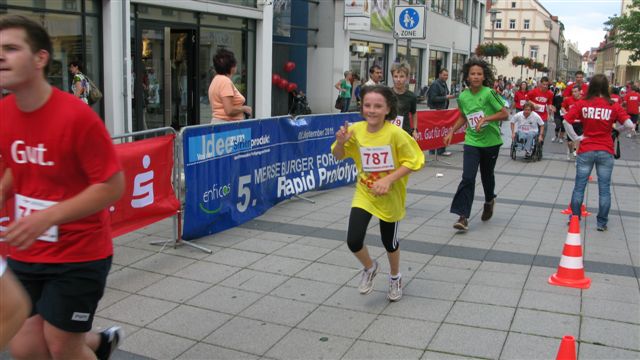 ../Images/BenefizlaufMerseburg2011 (32).jpg